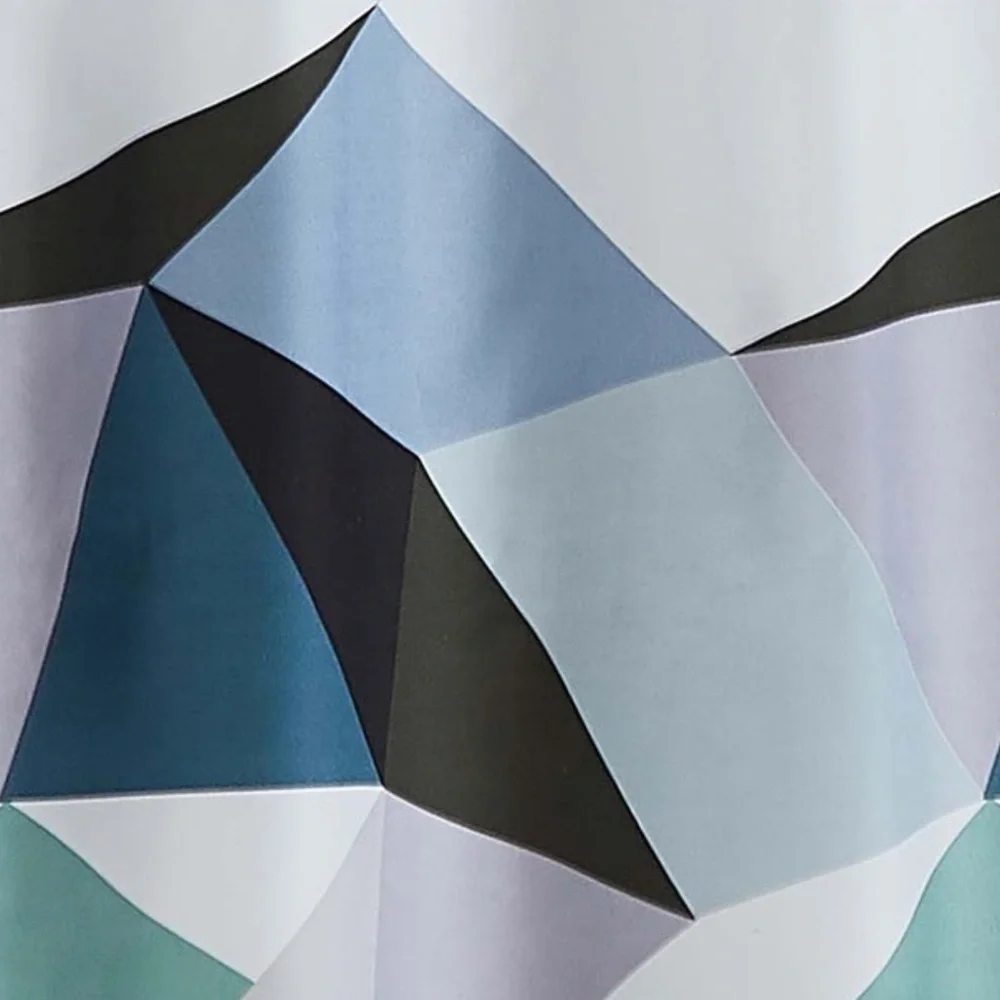 💦💦 Triangle Print Shower Curtain 💦💦